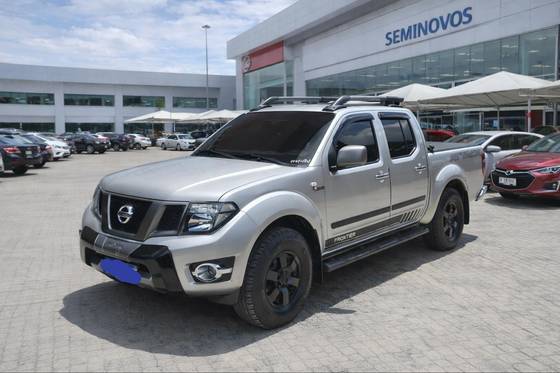 NISSAN FRONTIER 2.5 SV ATTACK 4X4 CD TURBO ELETRONIC DIESEL 4P AUTOMÁTICO